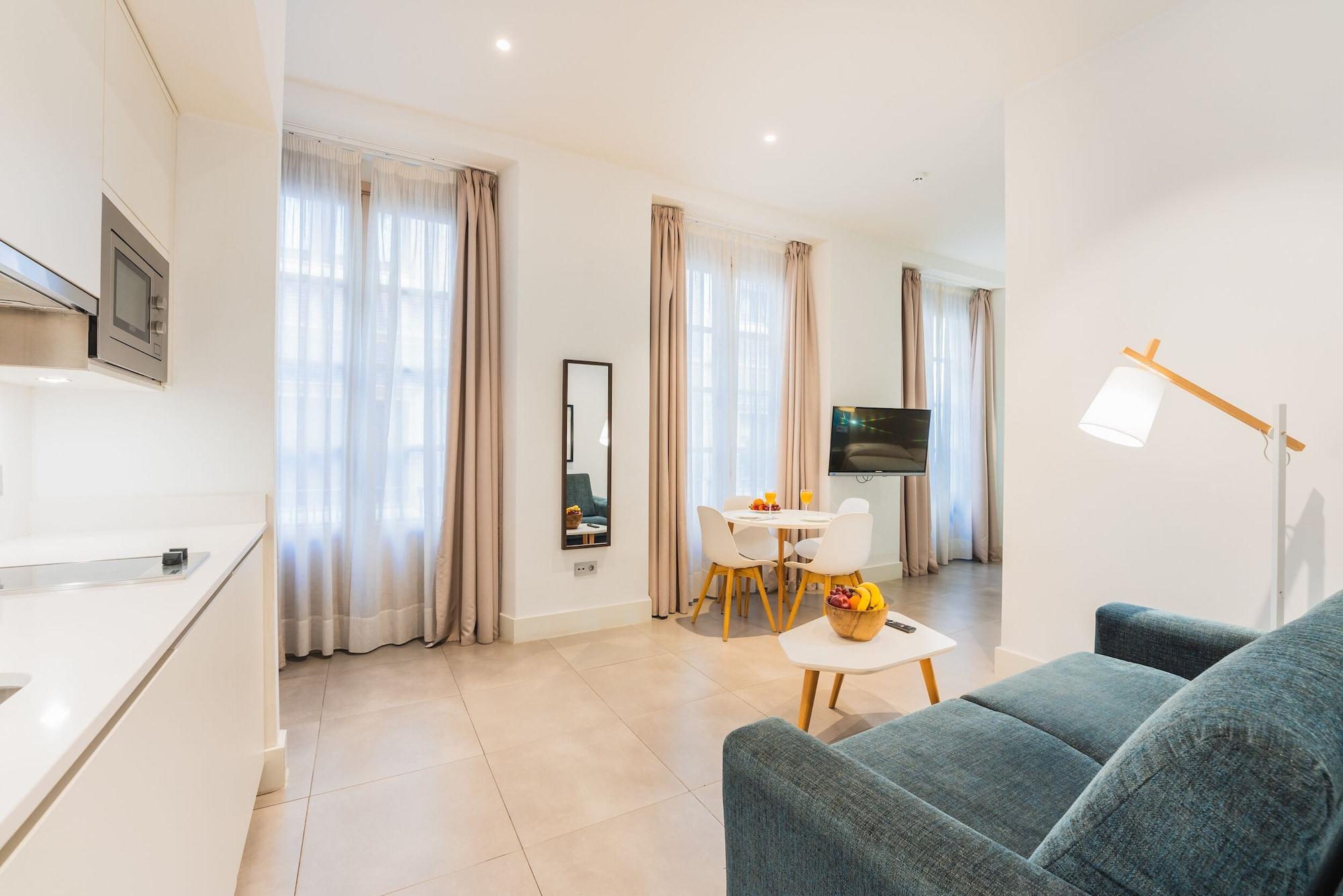 Debambu Larios Apartment Malaga Exterior photo